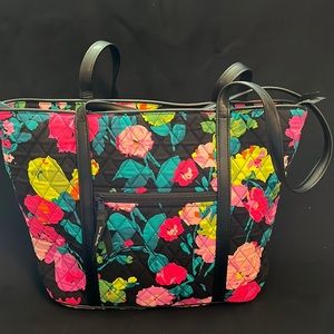 Vera Bradley medium tote